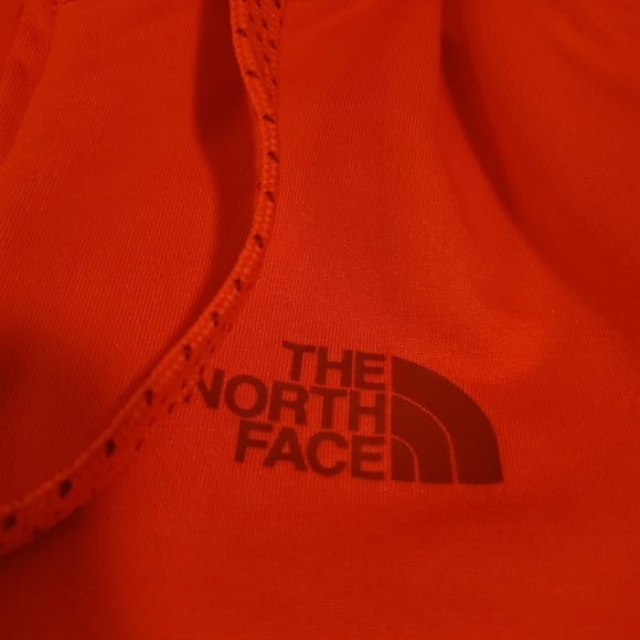 The North Face size Medium womens hot pink jacket - Picture 2 of 8
